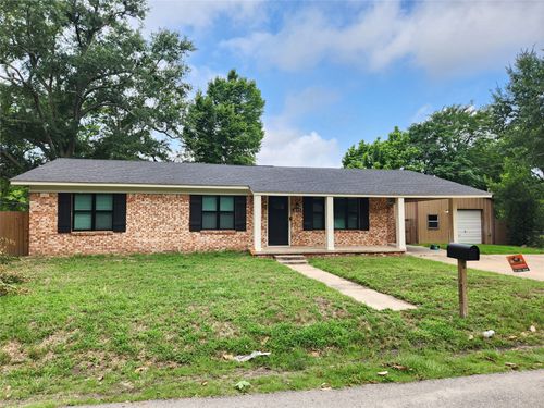 211 Betts Dr, Lindale, TX, 75771-6225 | Card Image