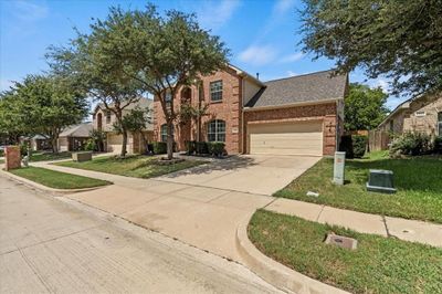 4849 Crumbcake Drive, House other with 4 bedrooms, 2 bathrooms and null parking in Fort Worth TX | Image 2