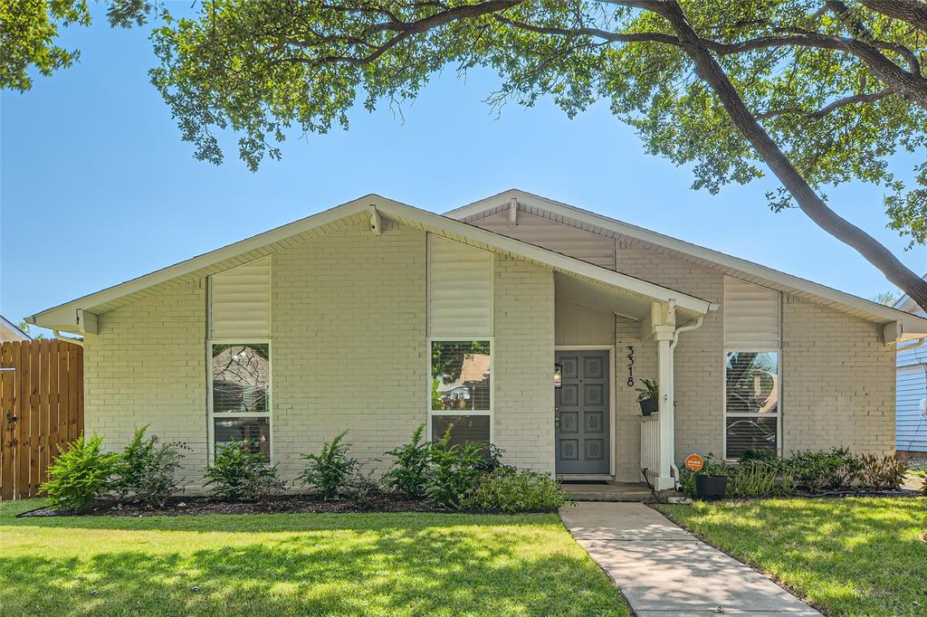 Janwood Ln, Garland, TX 75044