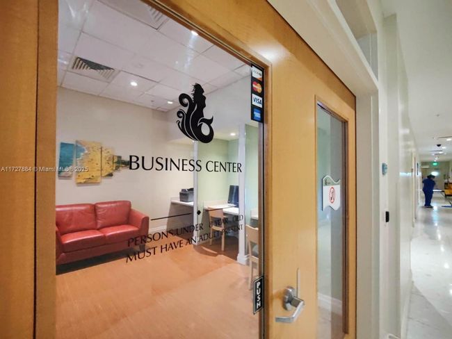 APT-2W - 3801 S Ocean Dr, Condo with 2 bedrooms, 2 bathrooms and null parking in Hollywood FL | Image 12