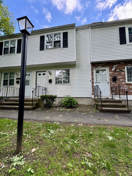 e-103 Kohanza St, Danbury, CT, 06811-4406 | Card Image