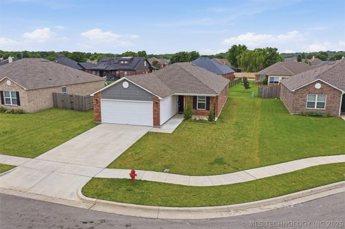 27807 E 114th Pl S, Coweta, OK, 74429-6693 | Card Image