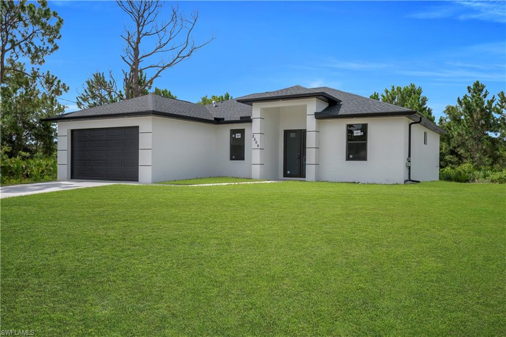 Residential Lease in LEHIGH ACRES 3