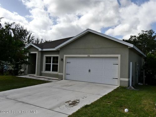 5376 Oakland Lake Cir, Fort Pierce, FL, 34951-7001 | Card Image