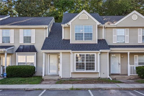 53 Treasure Ky, Hampton, VA, 23666-4943 | Card Image