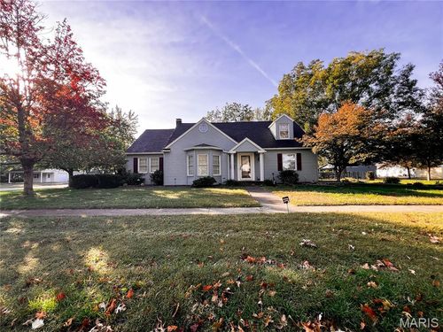 1310 Clinton St, Carlyle, IL, 62231-1304 | Card Image