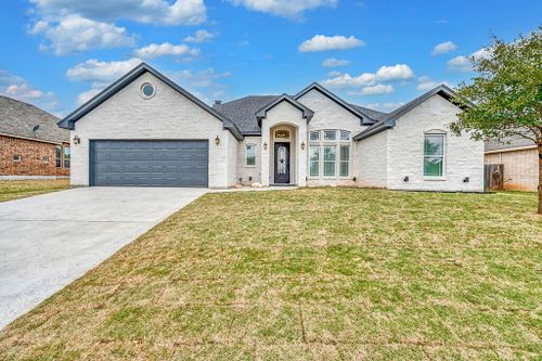 505 S Navajo Trail, McGregor, TX, 76657 | Card Image