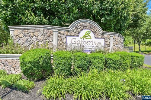 1305 Gatherings Dr, Haledon, NJ, 07508-1380 | Card Image