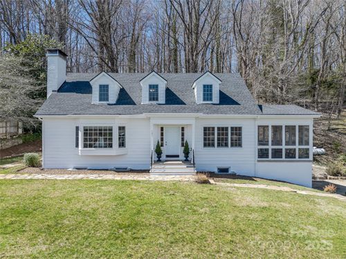 721 Golf Course Rd, Waynesville, NC, 28786-6687 | Card Image