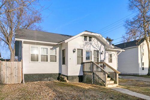 709 De Witt St, Portage, WI, 53901-1721 | Card Image