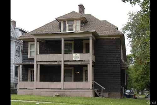 700 Westcott St, Syracuse, NY, 13210-2543 | Card Image