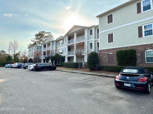unit-305-215 Valencia Ct, Wilmington, NC, 28412-7080 | Card Image