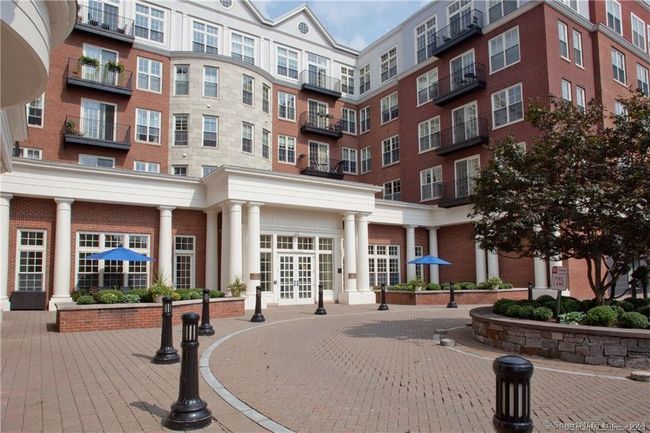 APT-215 - 85 Memorial Rd, Condo with 1 bedrooms, 1 bathrooms and null parking in West Hartford CT | Image 24