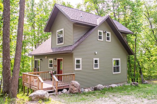 8586 W Graves Lake Rd Ne, Remer, MN, 56672-2418 | Card Image