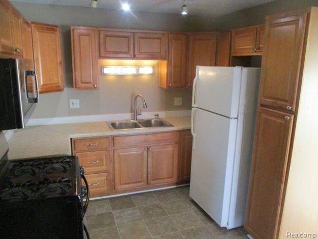 30785 Birchwood St, House other with 3 bedrooms, 2 bathrooms and null parking in Westland MI | Image 7