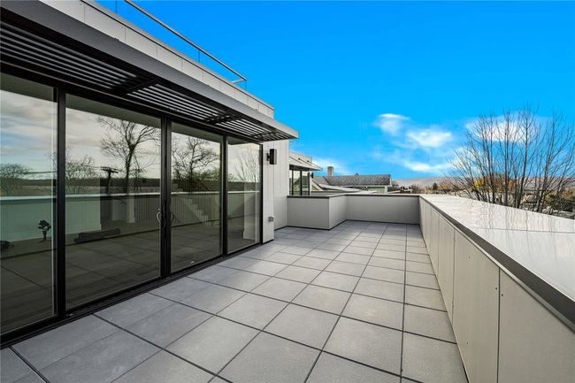 Outdoor Space / Terrace off Family Room | Image 12