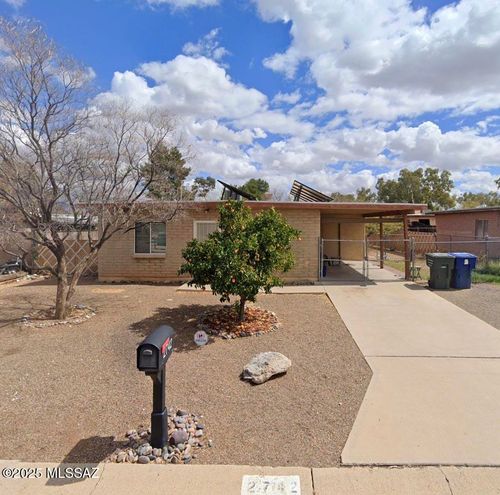 2742 N Fair Oaks Ave, Tucson, AZ, 85712-1820 | Card Image