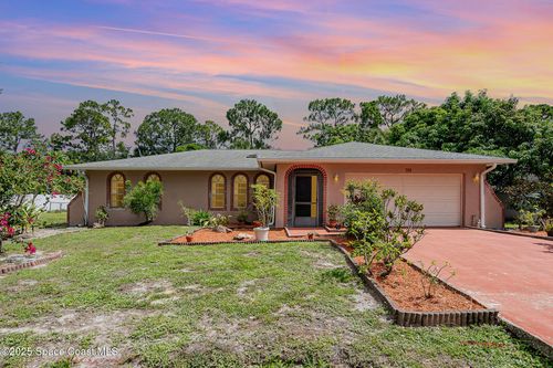 755 Haftez St Ne, PALM BAY, FL, 32907-1402 | Card Image