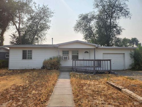 313 Baker Dr, Mountain Home, ID, 83647-2309 | Card Image