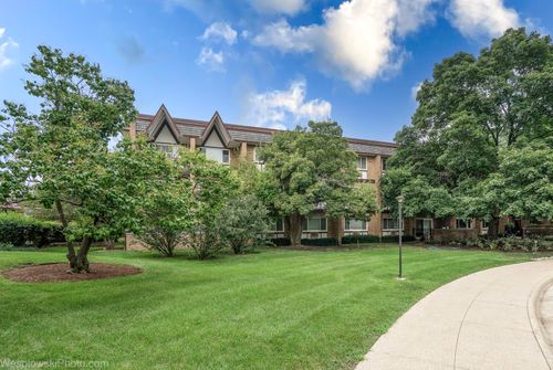 2c-360 Claymoor, Hinsdale, IL, 60521-5041 | Card Image
