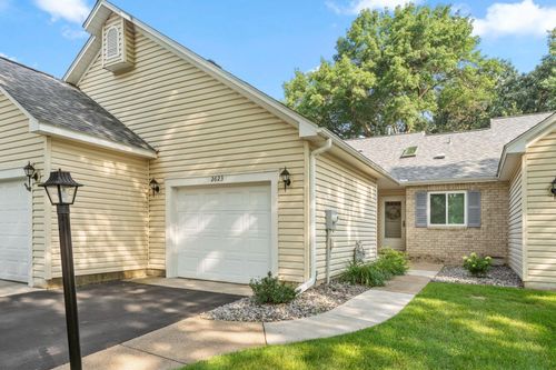 2623 Lake Court Dr, Mounds View, MN, 55112-4103 | Card Image