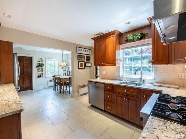 66 Andrew Rd, House other with 4 bedrooms, 4 bathrooms and null parking in Manhasset NY | Image 12