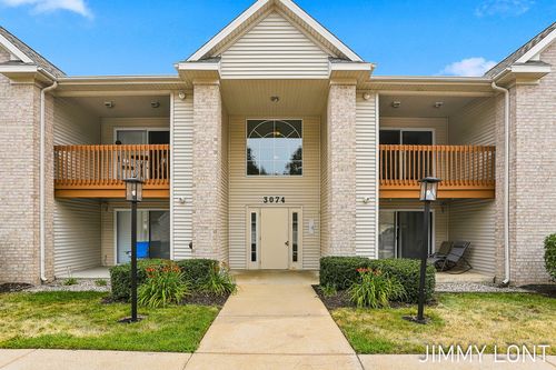 8-3074 W Crystal Waters Drive, Holland Charter Township, MI, 49424 | Card Image