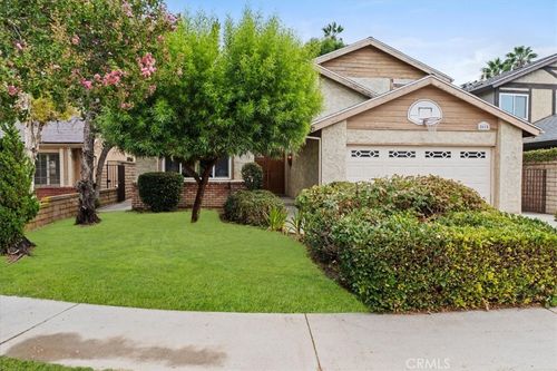 8610 Blauvelt Pl, Sherwood Forest, CA, 91325-3153 | Card Image