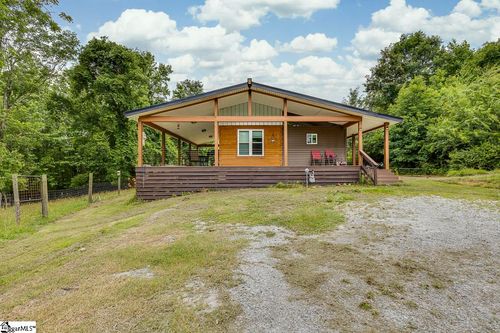 102 Connelly Rd, Marietta, SC, 29661-9418 | Card Image