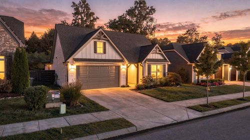 5545 Acadia Dr, Chattanooga, TN, 37415-6987 | Card Image