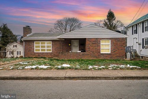 1026 High St, DUNCANNON, PA, 17020-1812 | Card Image