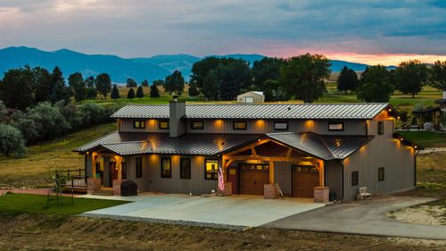 121 Saddlecrest Dr, Sheridan, WY, 82801-4530 | Card Image