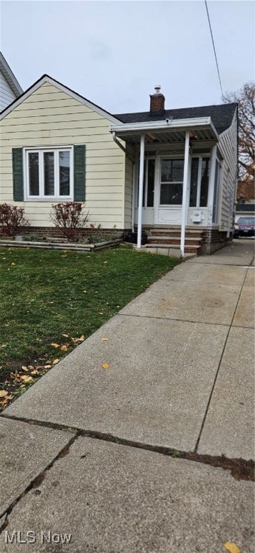 10906 Saint Mark Avenue, Cleveland, OH, 44111 | Card Image