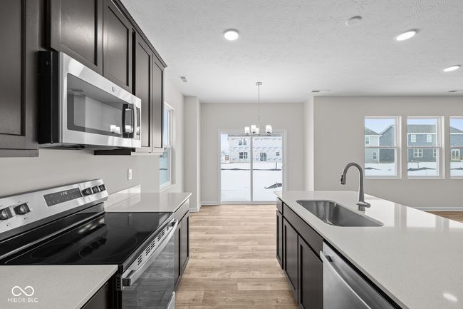 10109 Redwood Peak Ln, House other with 3 bedrooms, 2 bathrooms and null parking in Indianapolis IN | Image 7