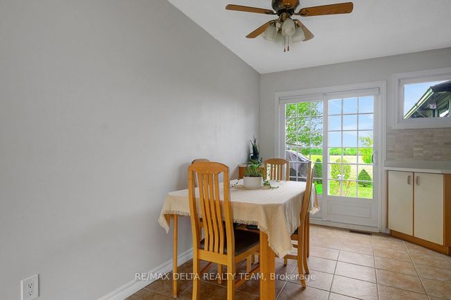 5041 Thunder Rd, House other with 4 bedrooms, 2 bathrooms and 5 parking in Carlsbad Springs ON | Image 10