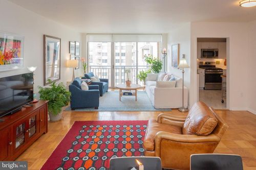 apt-1128-3001 Veazey Ter Nw, WASHINGTON, DC, 20008-5417 | Card Image