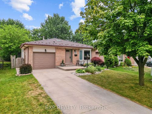 103 Clara Cres, London, ON, N6E3G7 | Card Image