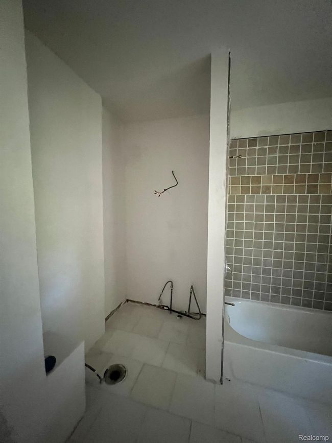 207 Connecticut St, House other with 3 bedrooms, 1 bathrooms and null parking in Highland Park MI | Image 16