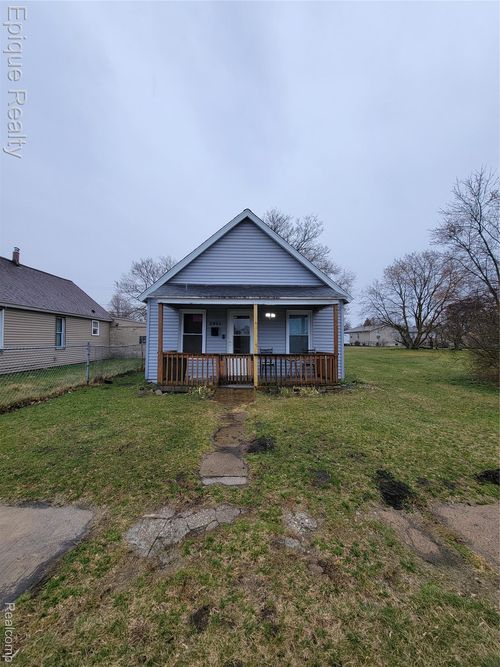 2904 Vanness Street, Port Huron, MI, 48060 | Card Image
