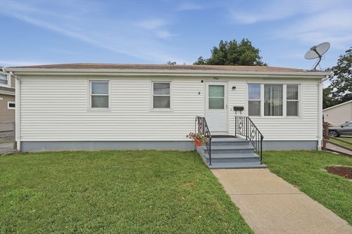 1966 Highland Ave, Fall River, MA, 02720 | Card Image