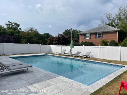 279 Lake Ave, Long Branch, NJ, 07740-4827 | Card Image