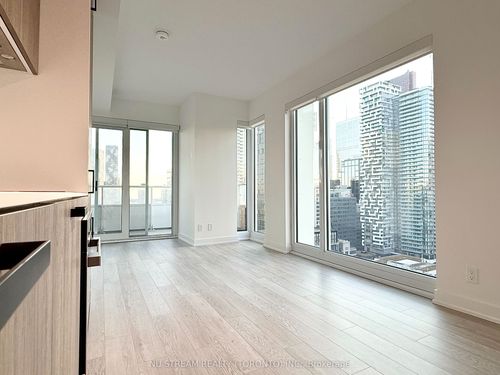 2210-88 Queen St E, Toronto, ON, M5C0B6 | Card Image