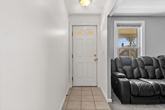 69 West St, Home with 5 bedrooms, 3 bathrooms and 2 parking in New London CT | Image 10