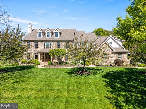 26 Colonial Dr, West Chester, PA, 19382-4404 | Card Image