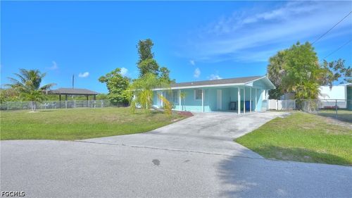 12055 Matlacha Blvd, MATLACHA ISLES, FL, 33991-1681 | Card Image