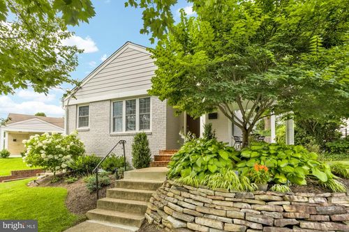 2611 Ross Rd, CHEVY CHASE, MD, 20815-3834 | Card Image