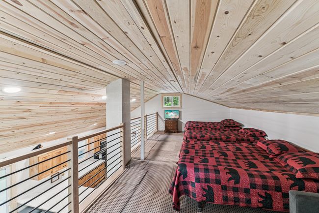 14_Interior.jpg | Image 16