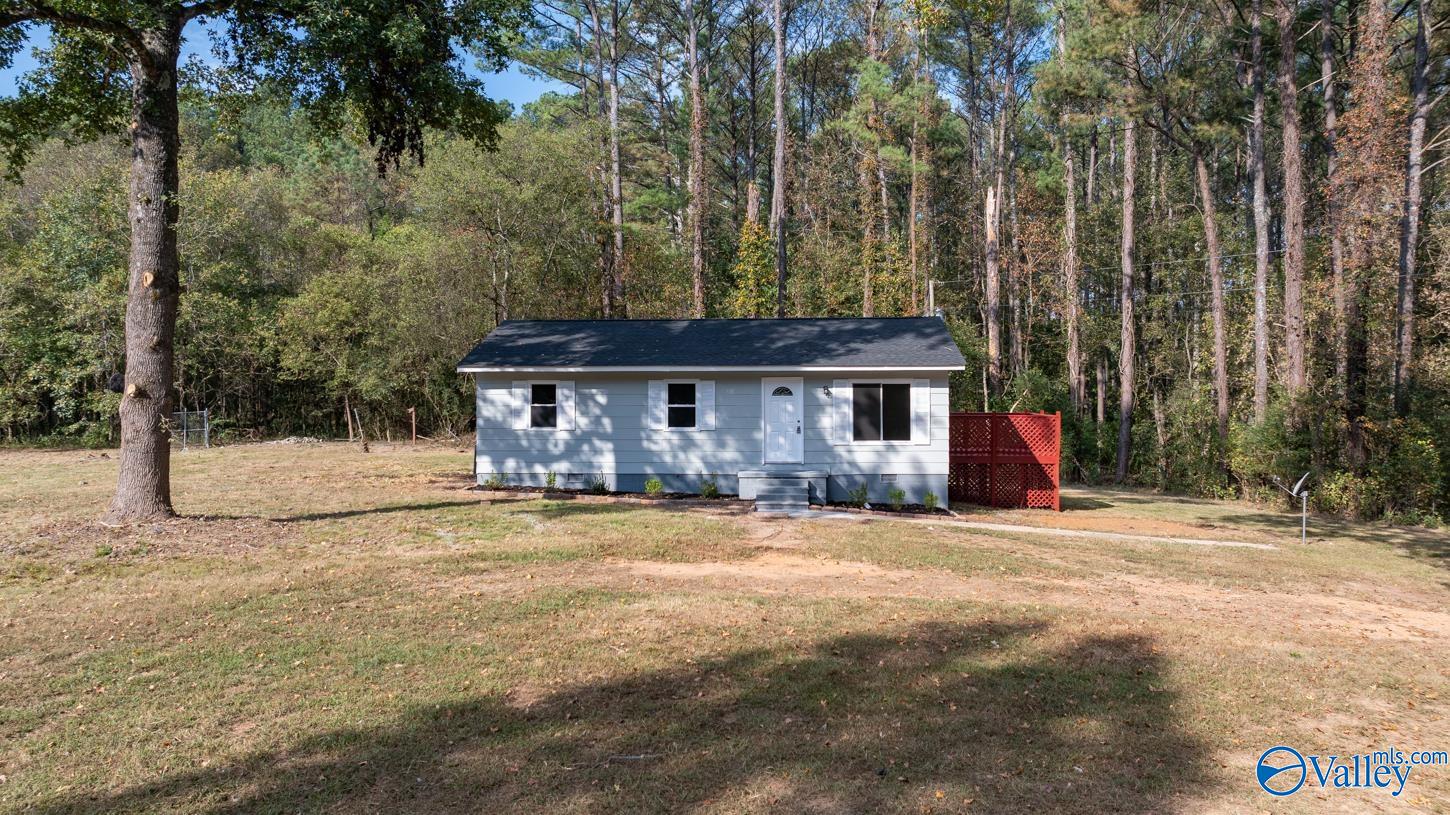Neal Dr, Gurley, AL 35748