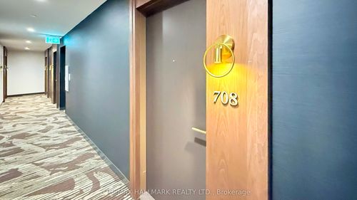 708-6 Greenbriar Rd, North York, ON, M2K0H6 | Card Image