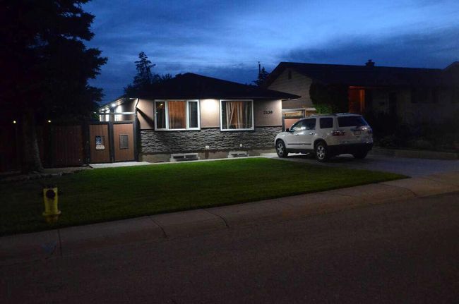 2439 41 Street Se, Home with 4 bedrooms, 2 bathrooms and 5 parking in Calgary AB | Image 2